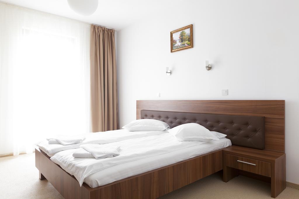 Hotel Mariss ألبا يوليا الغرفة الصورة